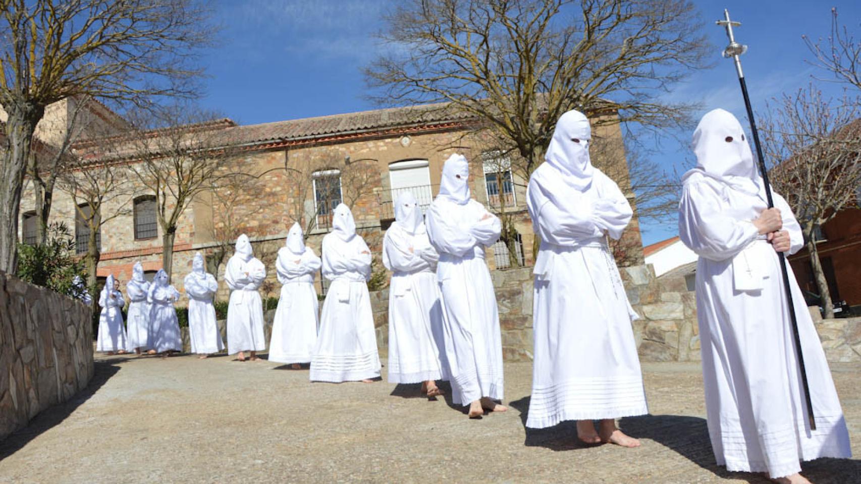SEMANA SANTA | Los penitentes de Villarrín de Campos en 2015 11