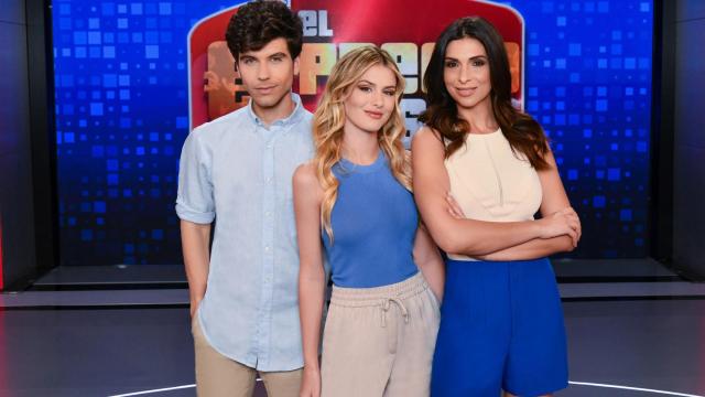 Aitor Ferrón, Arianna Aragón y Paula Gómez, azafatos de 'El precio justo' en Telecinco.