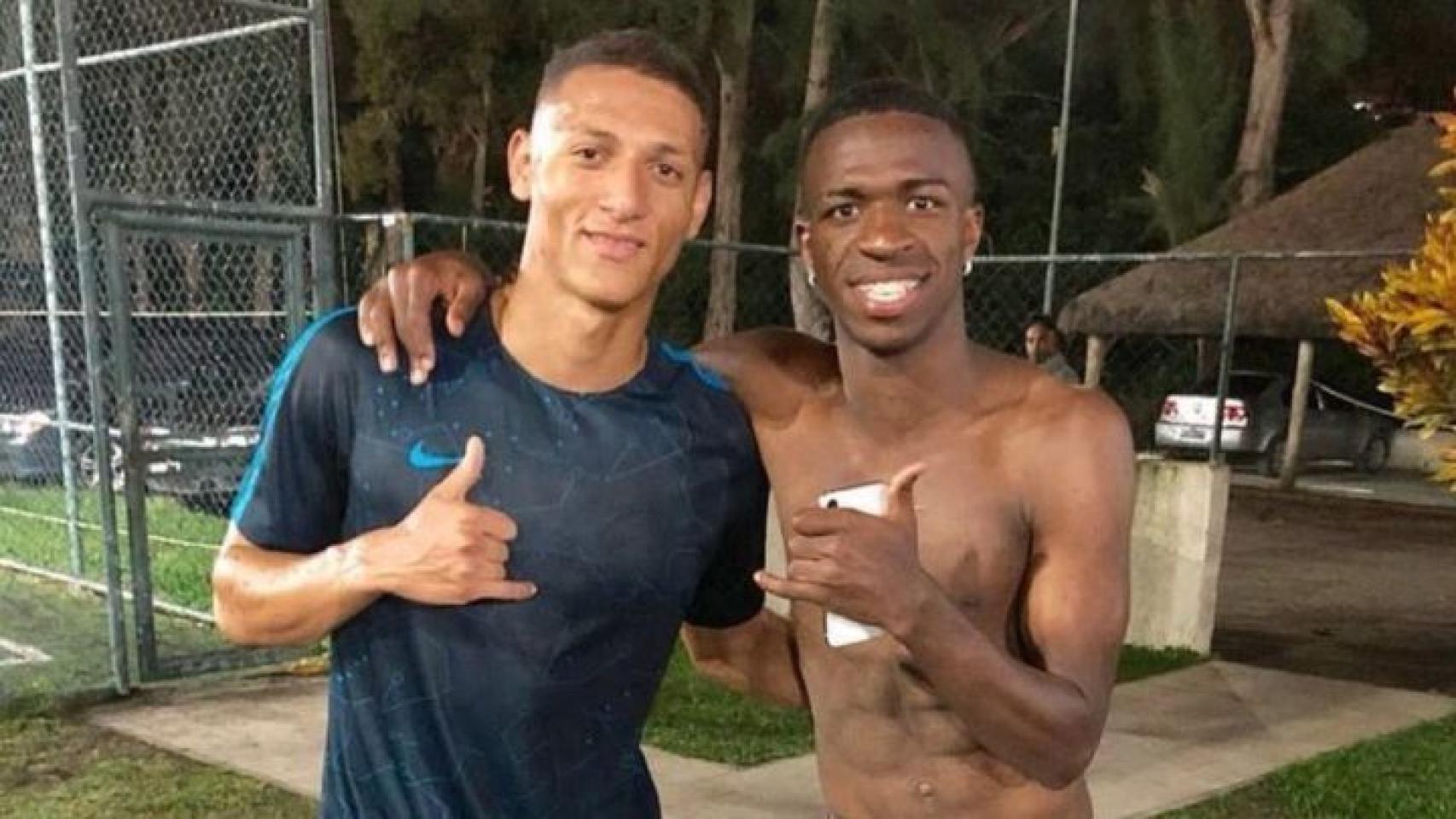 Richarlison y Vinicius