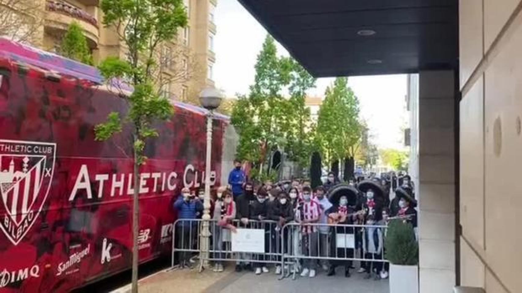 Mariachis en el hotel del Athletic