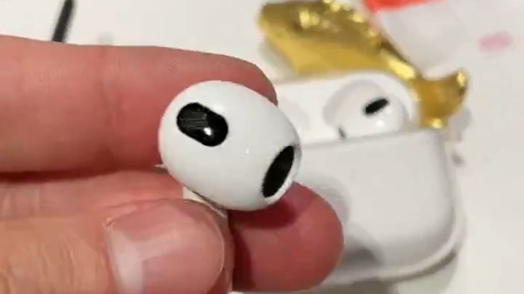 Los AirPods 3 falsos
