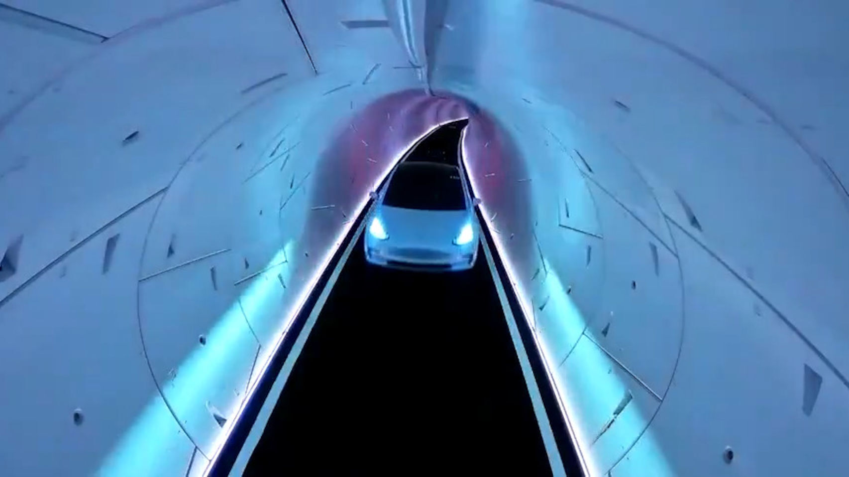 Presentación de The Boring Company con un Tesla