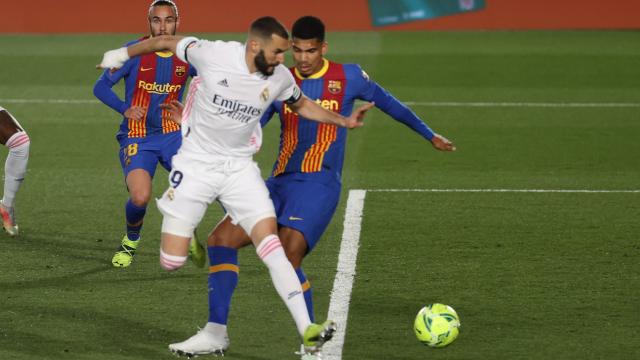 Benzema marca de tacón el primer gol de El Clásico
