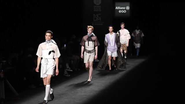 Sergio Villasante presentó una colección que nació como TFM en Ego.