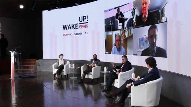 Imagen de la mesa redonda 'La descarbonización de la economía'.