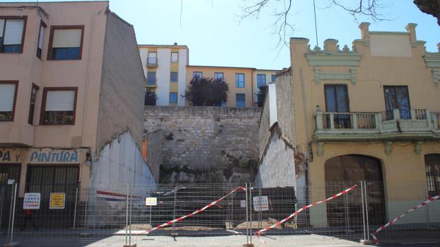 ARCHIVO - Derribos en la avenida de la Feria