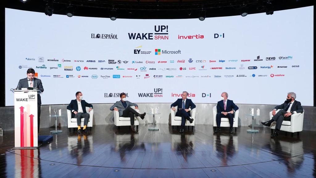 La industria del automóvil y su evolución hacia una movilidad sostenible, el coche eléctrico, la conectividad y la digitalización han sido uno de los puntos clave en la segunda jornada del 'Wake Up, Spain!'.