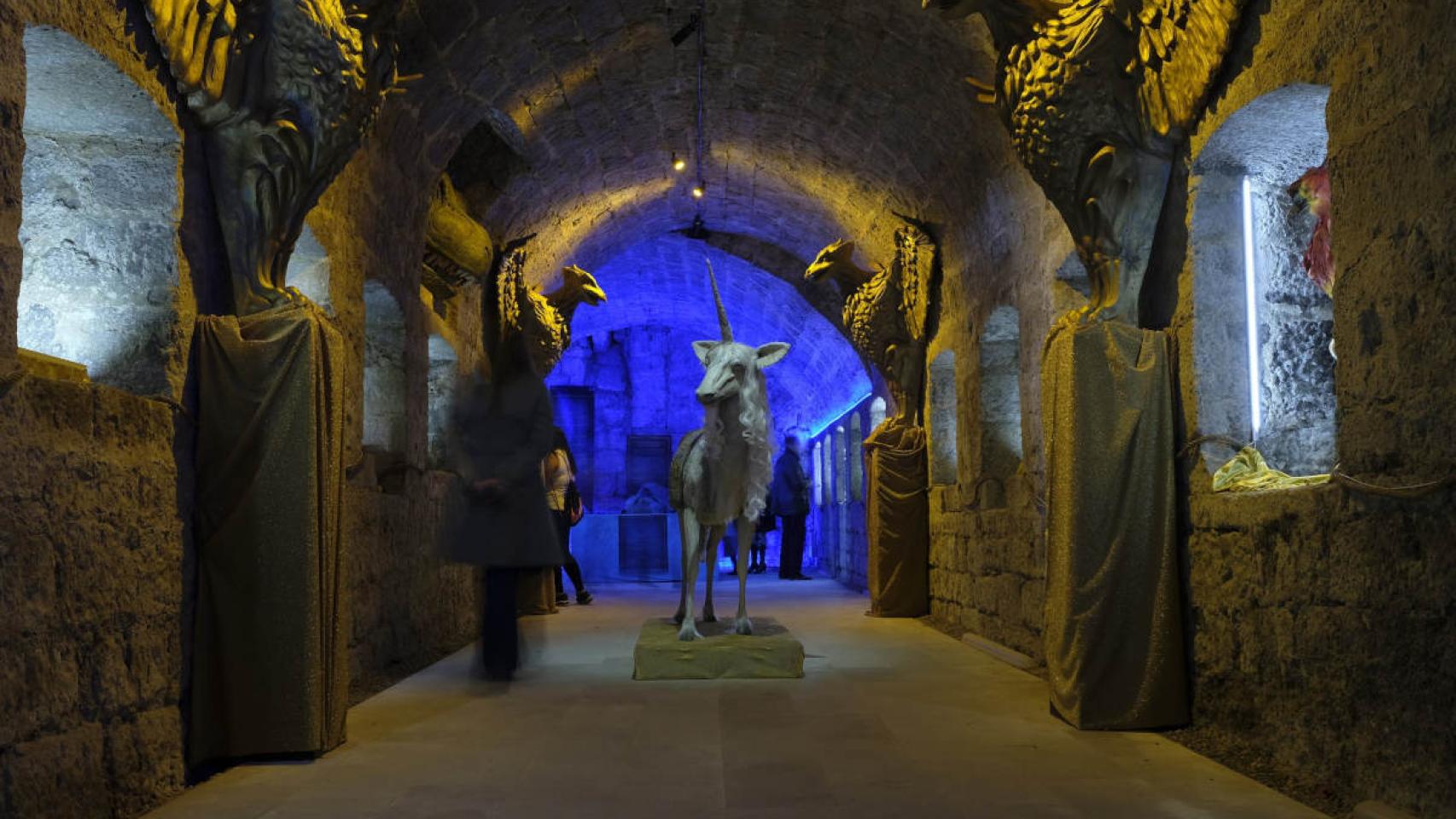 Imagen del interior del castillo encantado del pequeño pueblo medieval de Valladolid