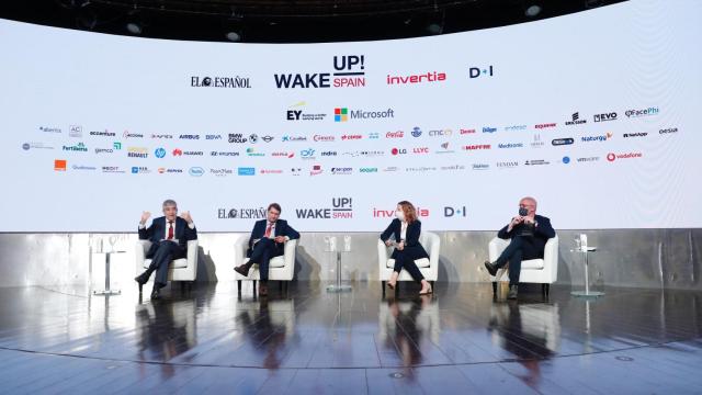 Luis Garicano, eurodiputado por Ciudadanos; Manuel de la Rocha,  secretario general de Asuntos Económicos del Gabinete de la Presidencia del Gobierno; Luisa García, directora general de LLYC en España y Portugal, y Unai Sordo, secretario general de Comisiones Obreras.