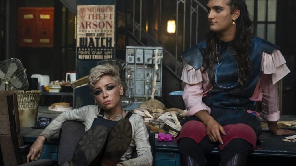 Marama Corlett y Jo Eaton-Kent en 'La Guardia'.