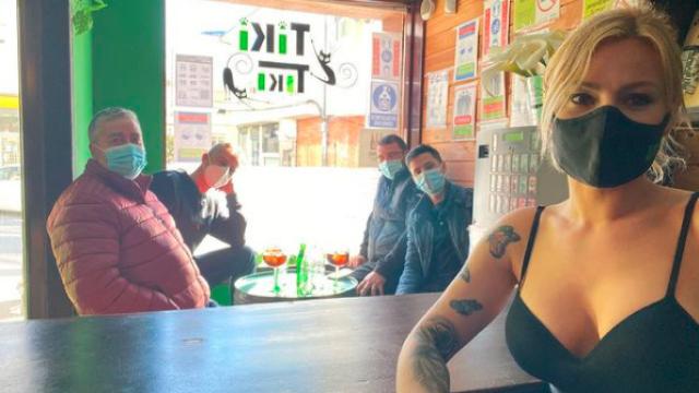 El Tiki Tiki ha revolucionado el pequeño pueblo de Guitiriz, con apenas 5.000 habitantes.