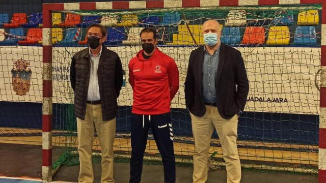 Rodrigo Reñones en su presentación. Foto: BM Guadalajara