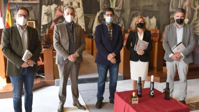 La Diputación de Ciudad Real, que preside José Manuel Caballero, se ha adherido a la  Asociación Española de Municipios del Olivo