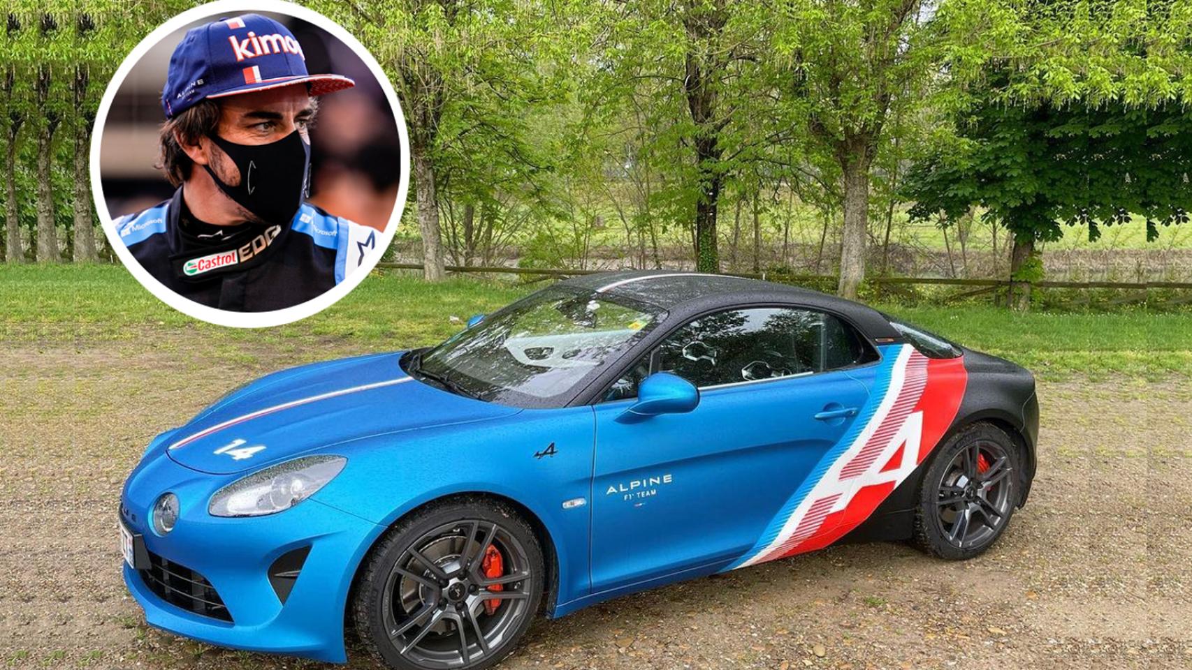El nuevo coche de Fernando Alonso, un Alpine A110 con los colores de su monoplaza.