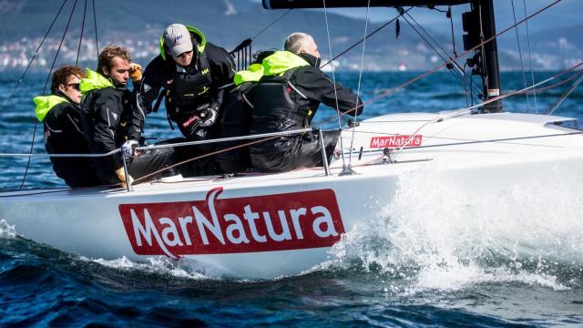 Torcida-Tabares llevan al Noticia a la victoria en las J70 Villalia series de vela en Vigo