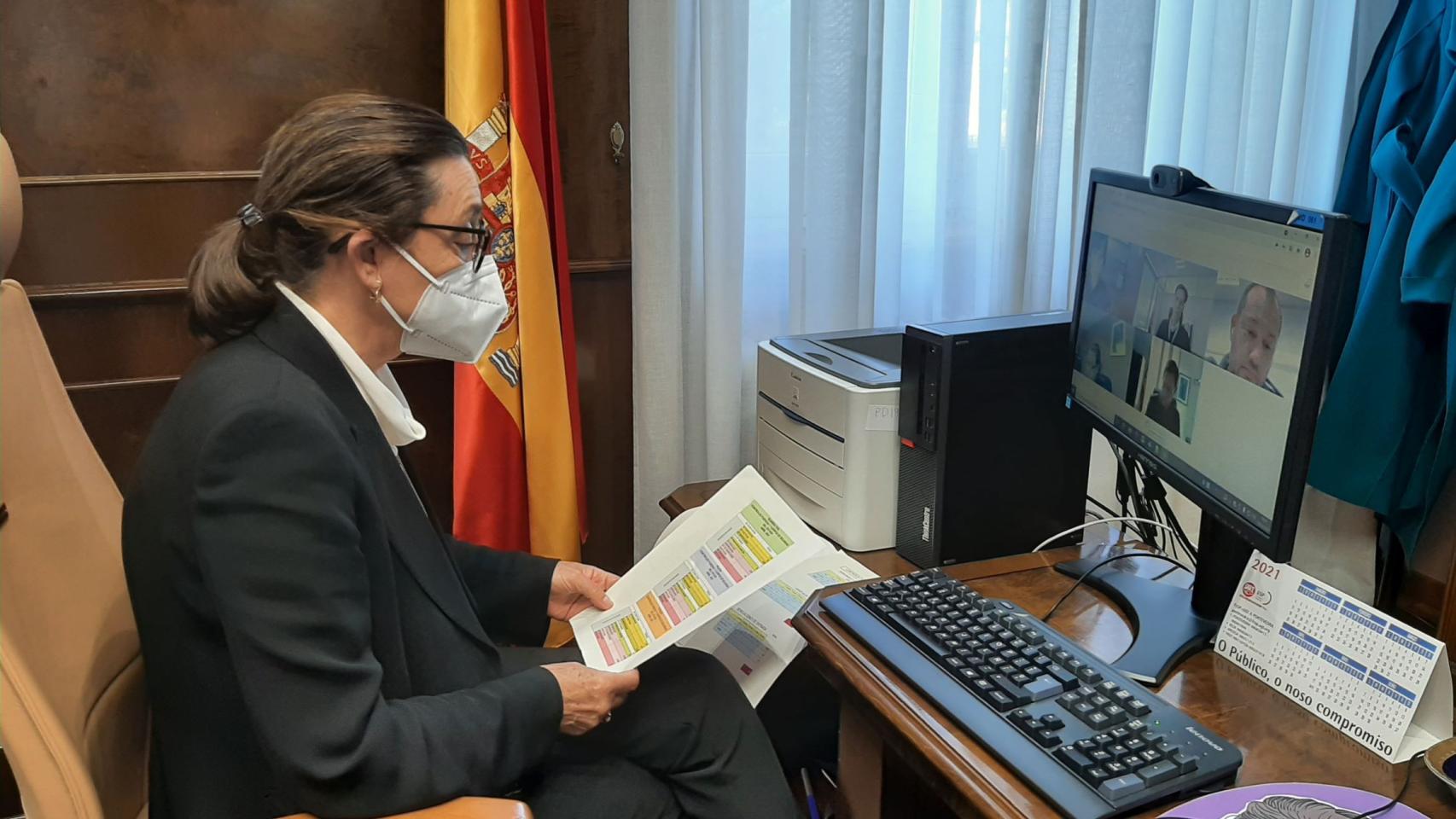 Maica Larriba durante la reunión con el Centro de Coordinación Operativa (CECOR).