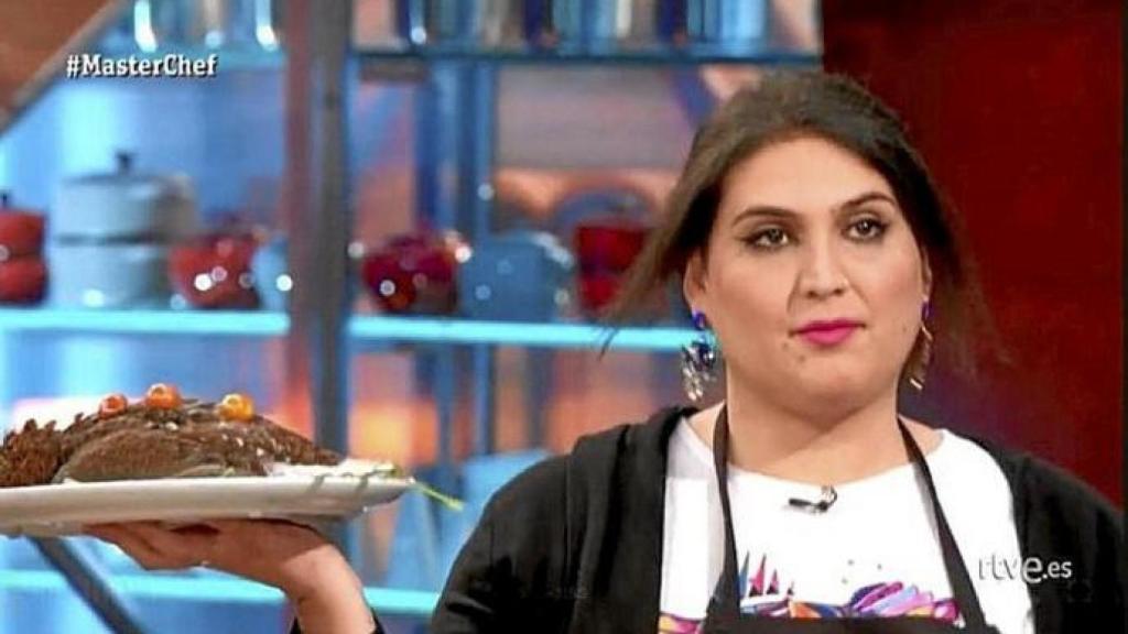 Saray se ganó la expulsión directa por presentar una perdiz sin desplumar como plato.