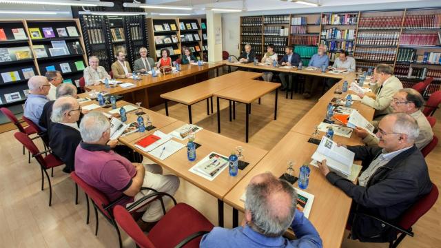 Pleno de la Real Academia Galega.