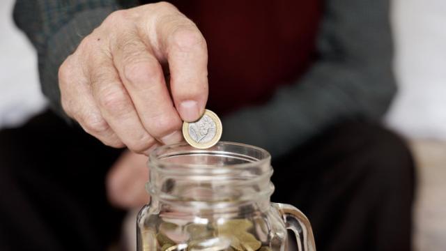 La pensión media de Castilla y León se sitúa en 1.077 euros, cinco euros menos que la media nacional