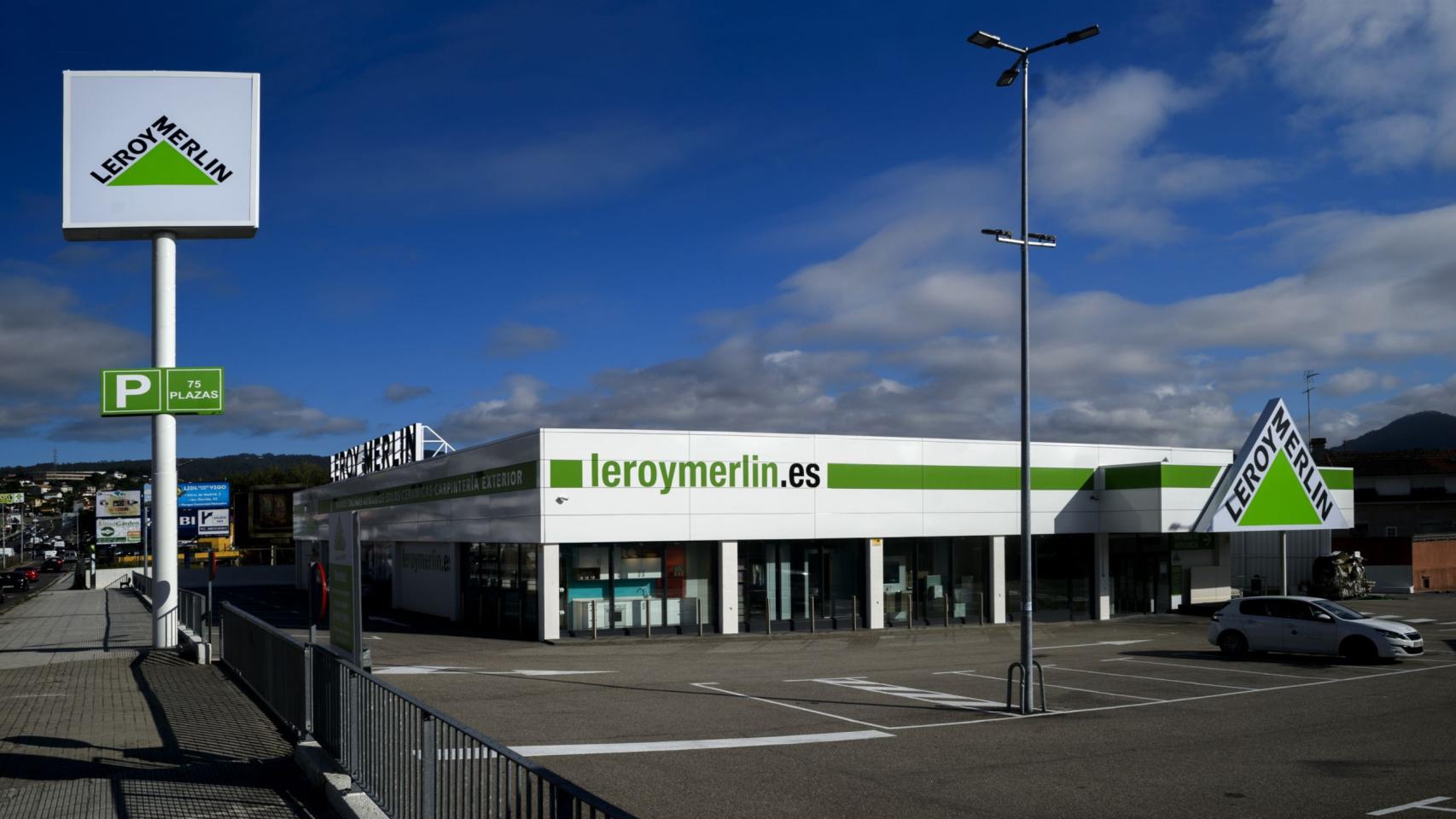 Exterior del establecimiento Leroy Merlin en la Avenida de Madrid (Vigo).
