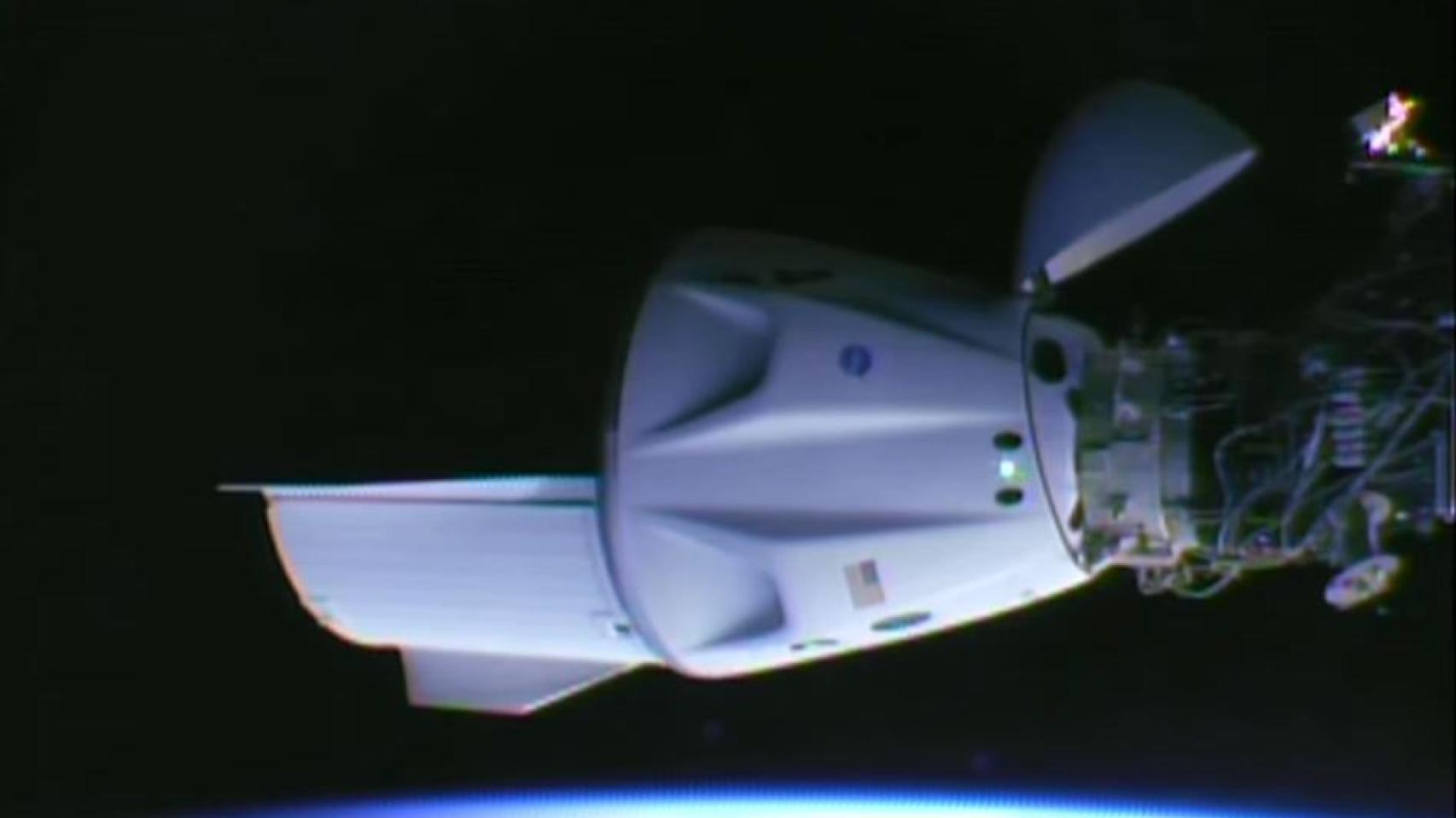 Crew Dragon acoplada a la ISS.