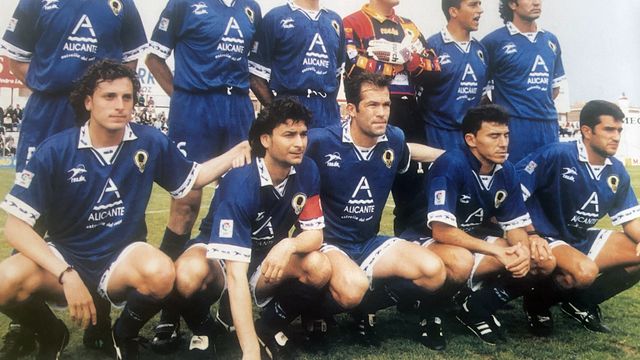 El once inicial que jugó en el estadio de Badajoz.