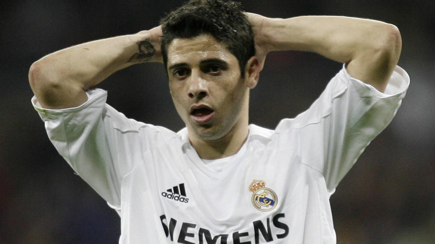 Cicinho, en un partido del Real Madrid