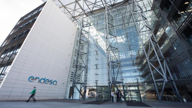 Endesa lanza un plan para mejorar la competitividad y sostenibilidad de casi 500 proveedores
