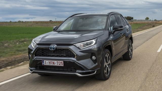 Esta es la versión híbrida enchufable del Toyota RAV4.