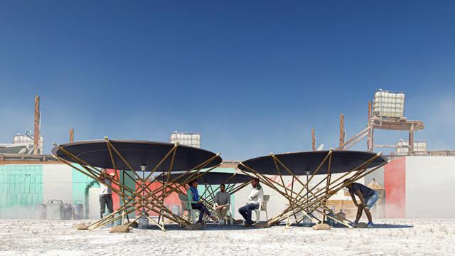 El destilador portátil que potabiliza el agua del mar.