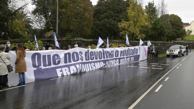 Protesta frente al pazo de Meirás hace unos meses.