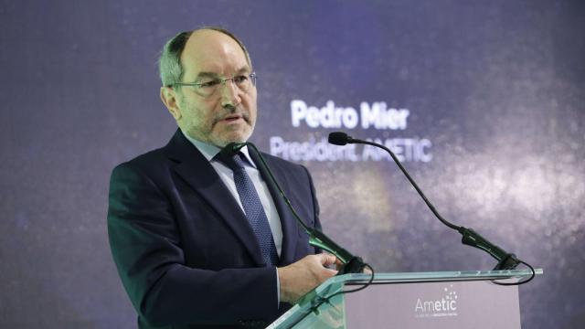 Pedro Mier en el evento sobre IA organizado por Ametic