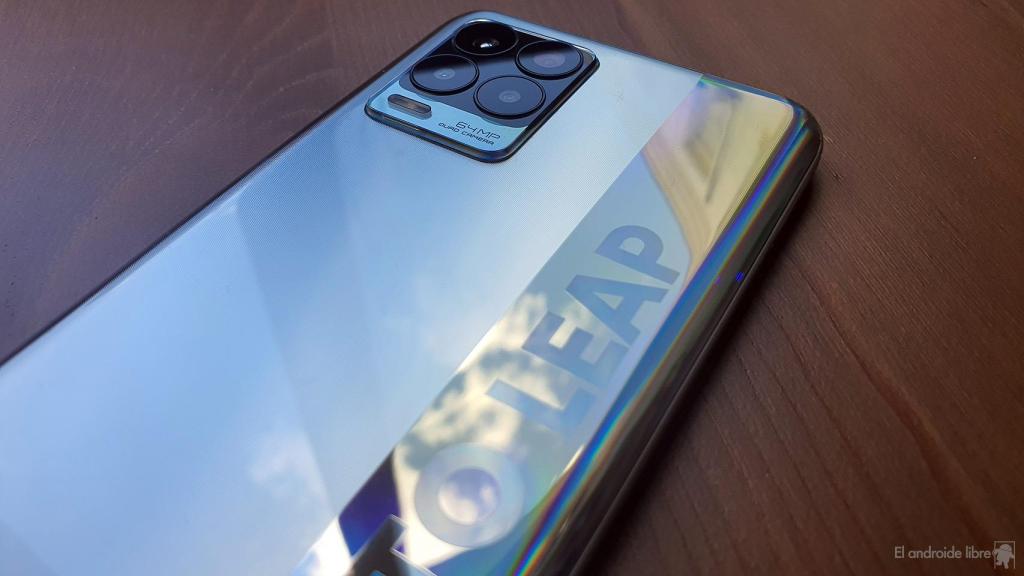 Trasera del realme 8