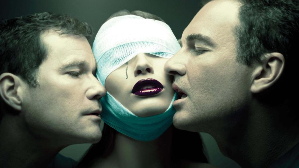 'Nip Tuck, a golpe de bisturí'.