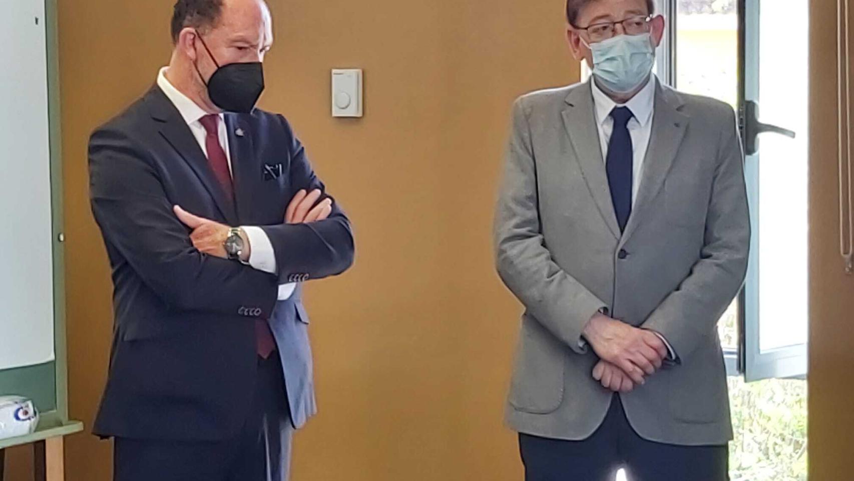 El alcalde Orihuela, Emilio Bascuñana (PP) junto al presidente de la Generalitat, Ximo Puig (PSOE), el pasado viernes.
