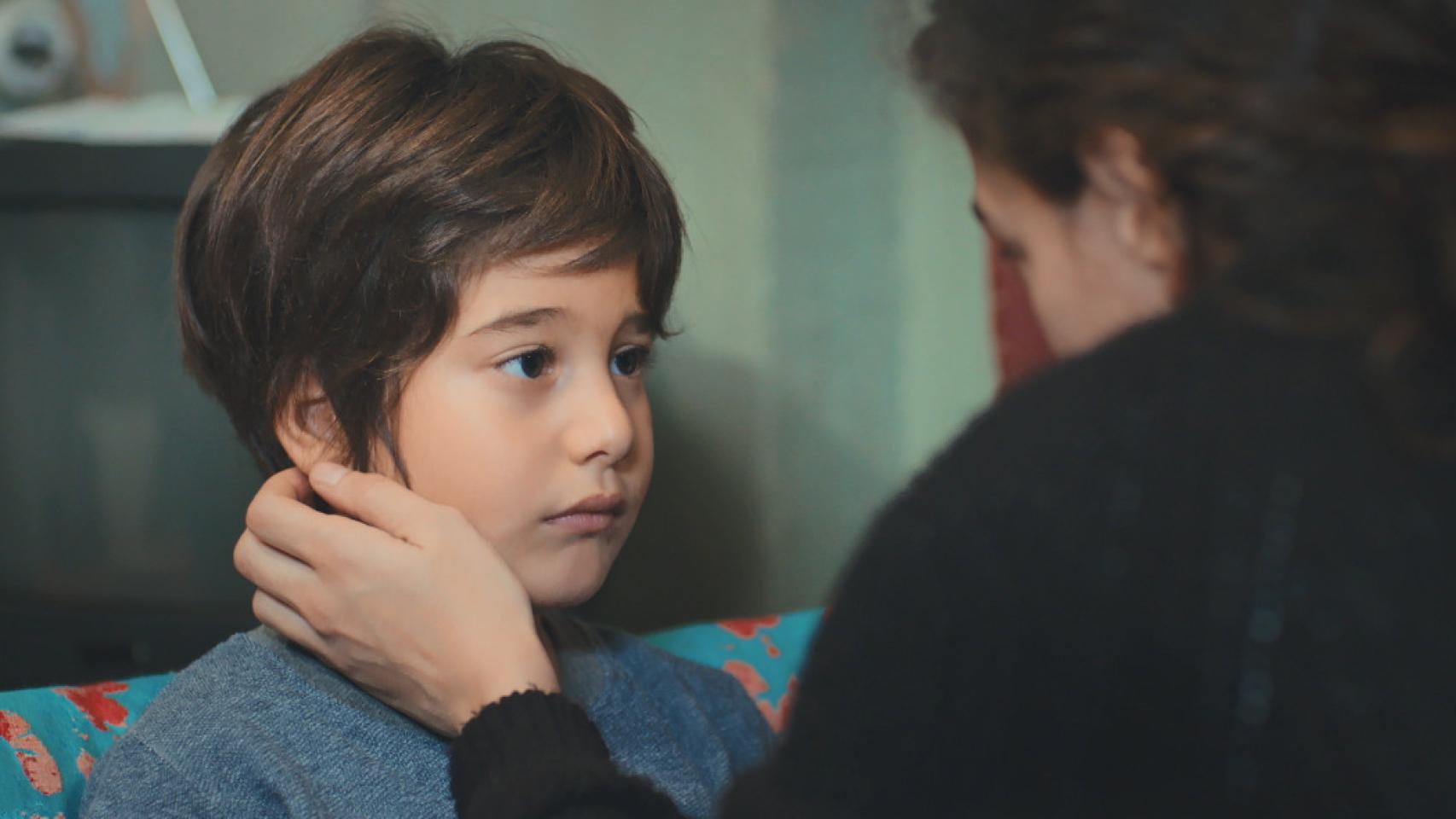 Avance en fotos de 'Mujer': Doruk enferma y hará saltar las alarmas en casa de Bahar