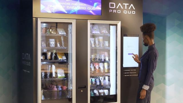 Máquina expendedora donde pagas con datos
