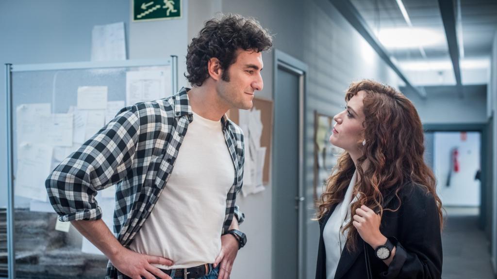 Miki Esparbé e Itsaso Arana en 'Reyes de la noche'.