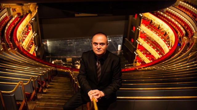 Joan Matabosch, director artístico del Teatro Real, en la zona del paraíso del coliseo.