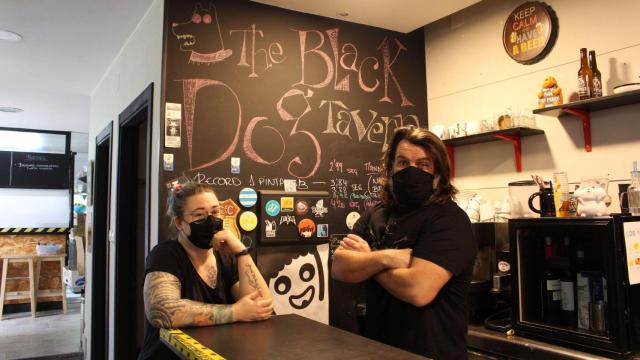 Ángela y Davizón, de The Black Dog Tavern.