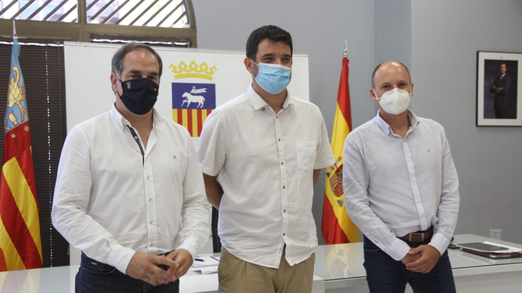 El alcalde Jaime Albero y los regidores Santiago Román (Cs) Pablo Celdrán (PSOE).