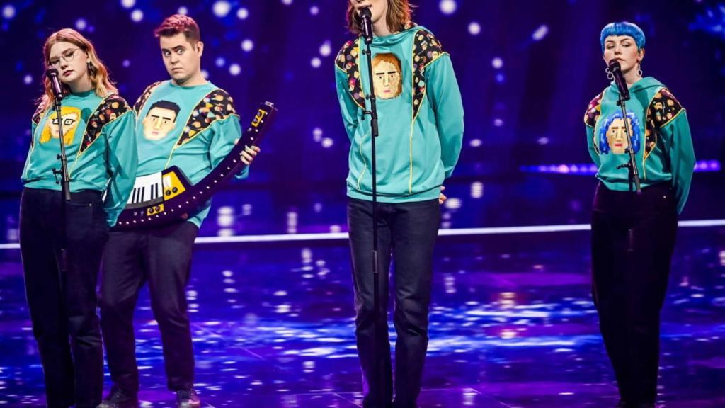 Uno de los miembros del grupo islandés ha dado positivo en el test rutinario.