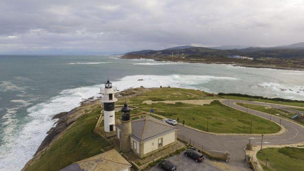 Faro de Punta Atalaia