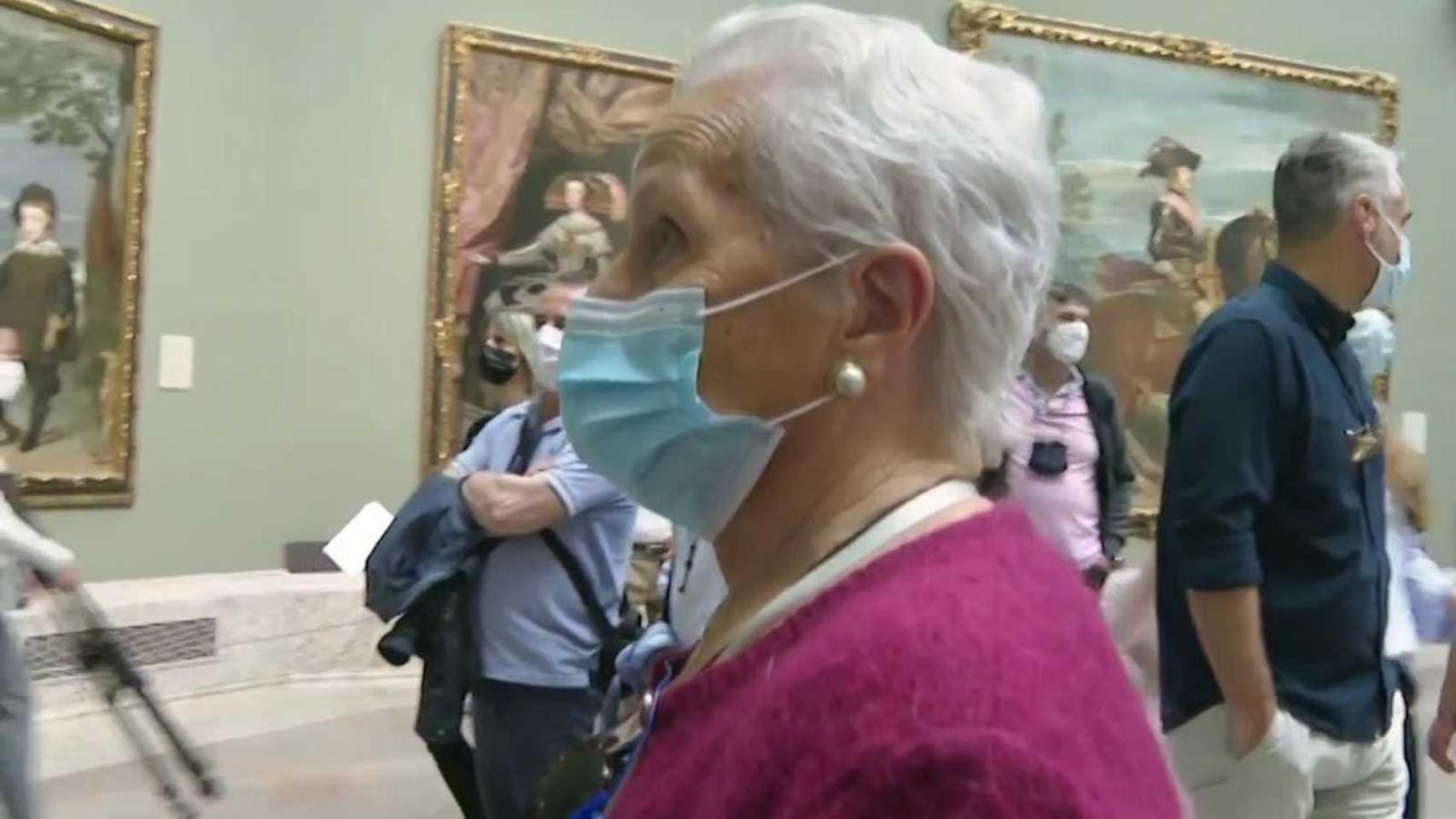 Josefa viendo por primera vez el cuadro de 'Las Meninas' de Velázquez