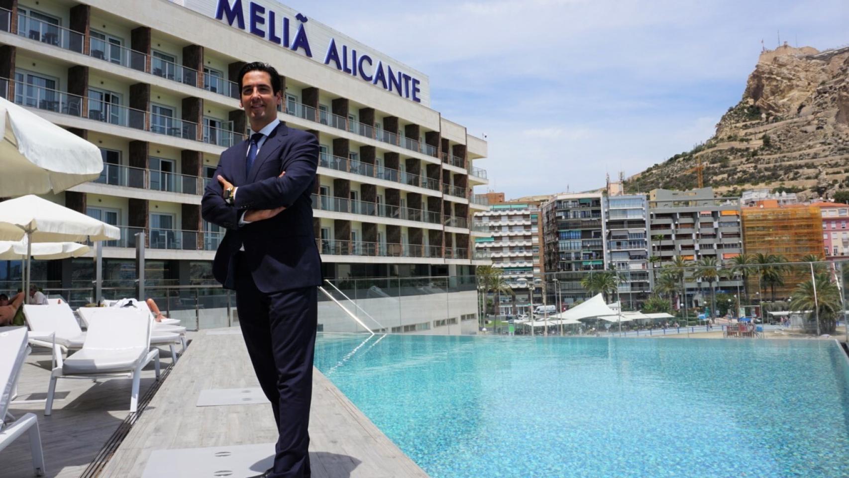 Ángel Rodríguez, en la zona VIP del hotel.