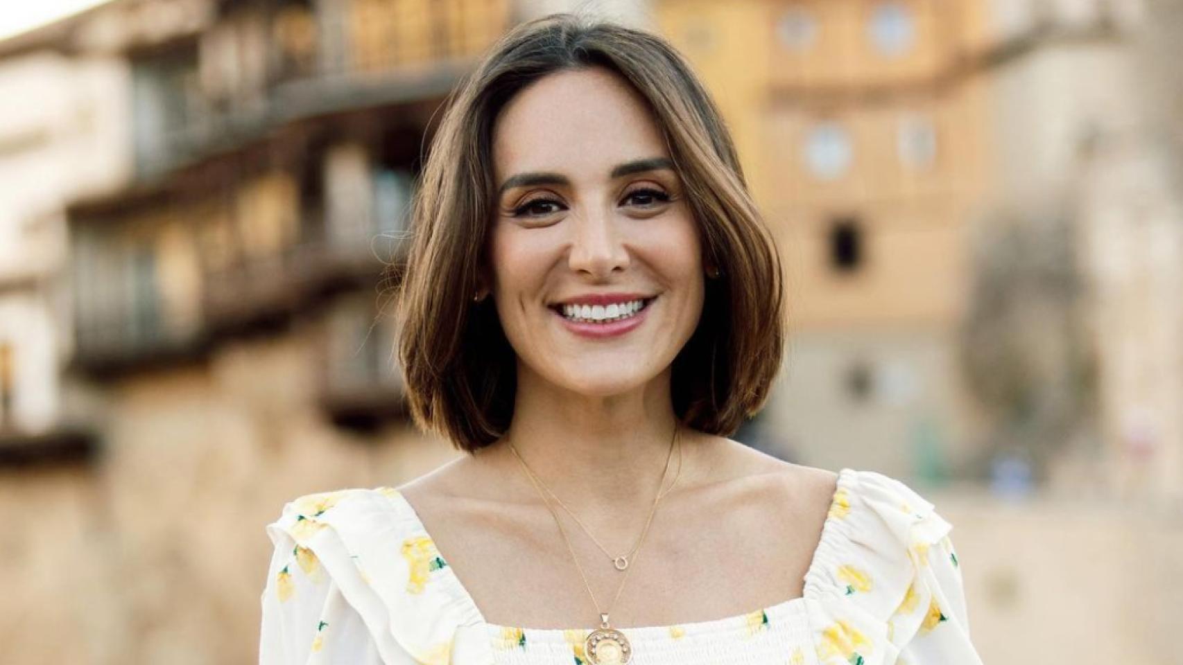 Tamara Falcó posando sonriente para sus seguidores de Instagram.
