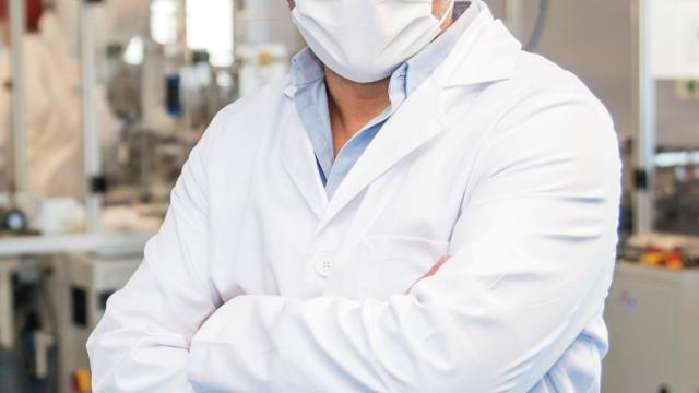 Francisco Sánchez, presidente de la Asociación Española de Fabricantes de Mascarillas, Batas y EPIs (OESP).