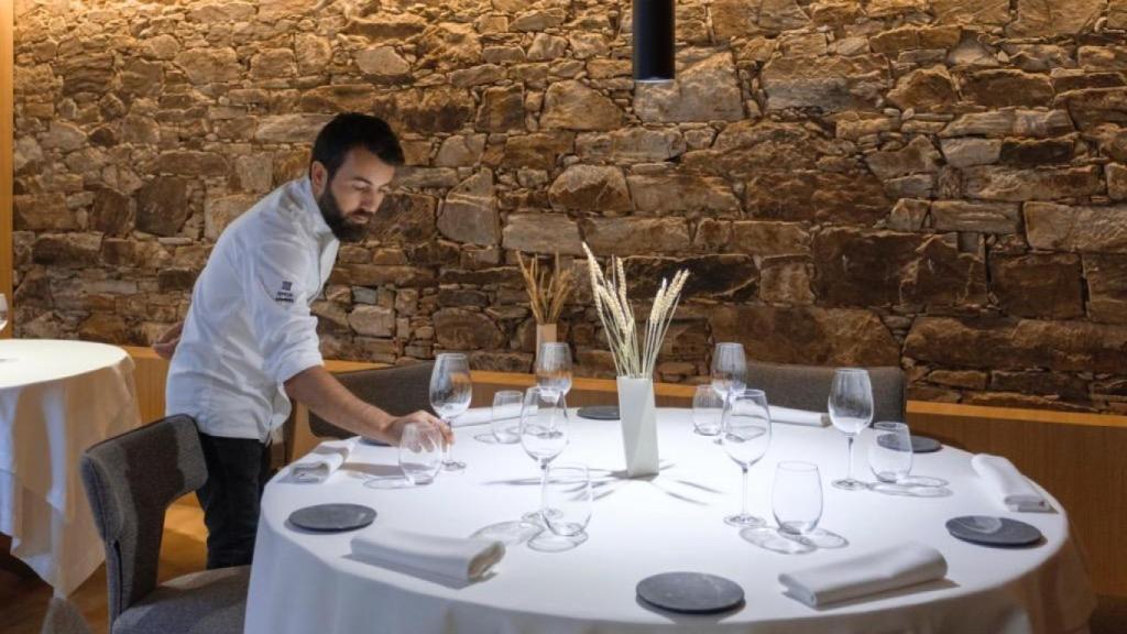 Preparación del servicio en A Tafona by Lucía Freitas (Cedida).