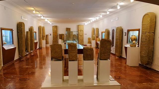 Sala de Arqueología en el Museo Quiñones de León.