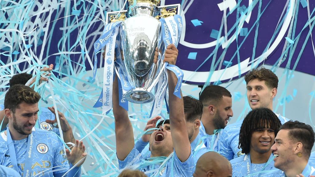 Eric García levanta el título de campeón de la Premier League